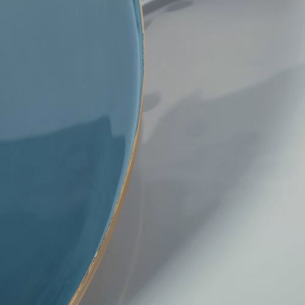 Набор из 2-х журнальных столиков из металла с золотыми ножками в синих тонах Avril фото